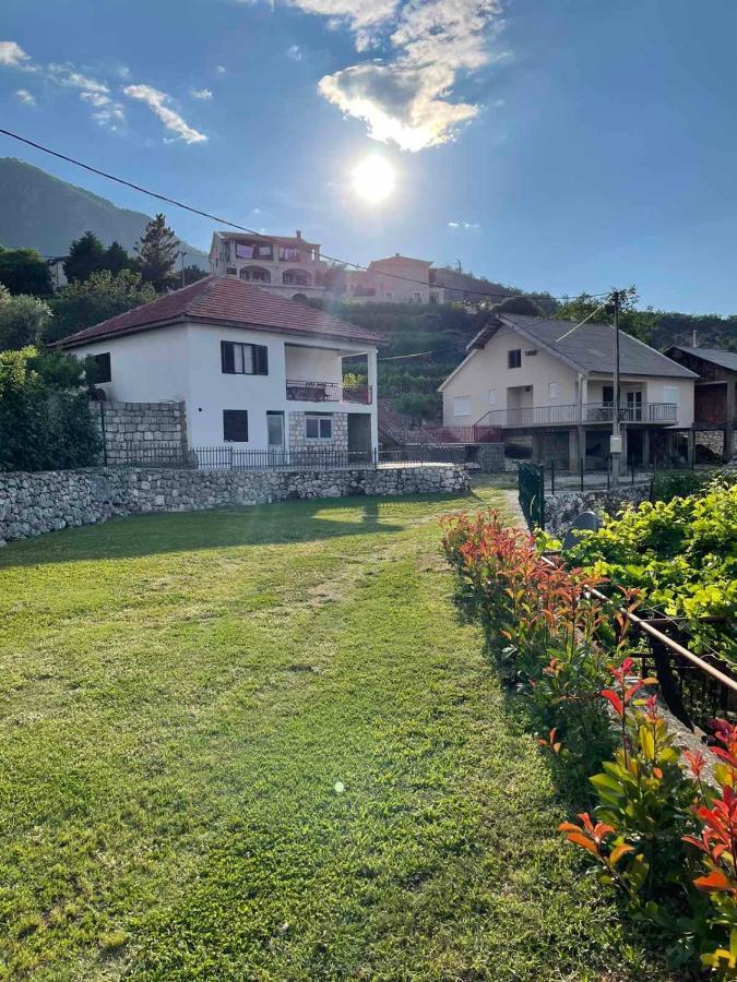 Country House Vukmanovic Bukovik เวียร์ปาซาร์ ภายนอก รูปภาพ