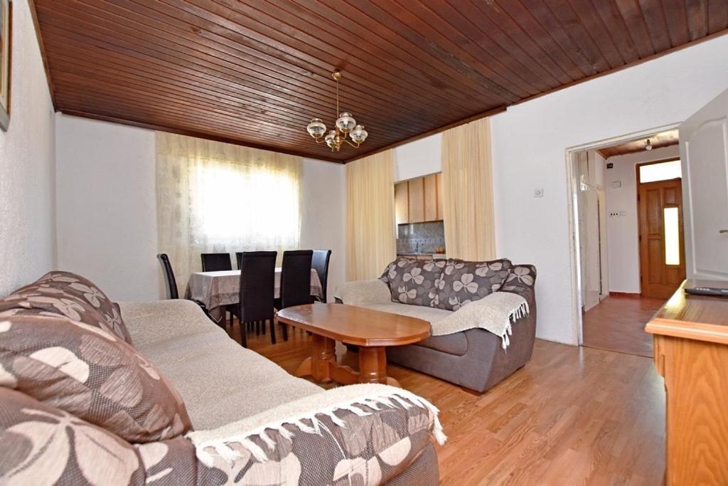 Country House Vukmanovic Bukovik เวียร์ปาซาร์ ภายนอก รูปภาพ
